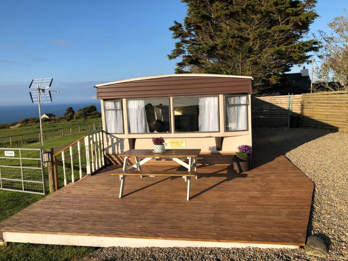 Byre Cottages&Lakeside caravan Cardigan Extérieur photo