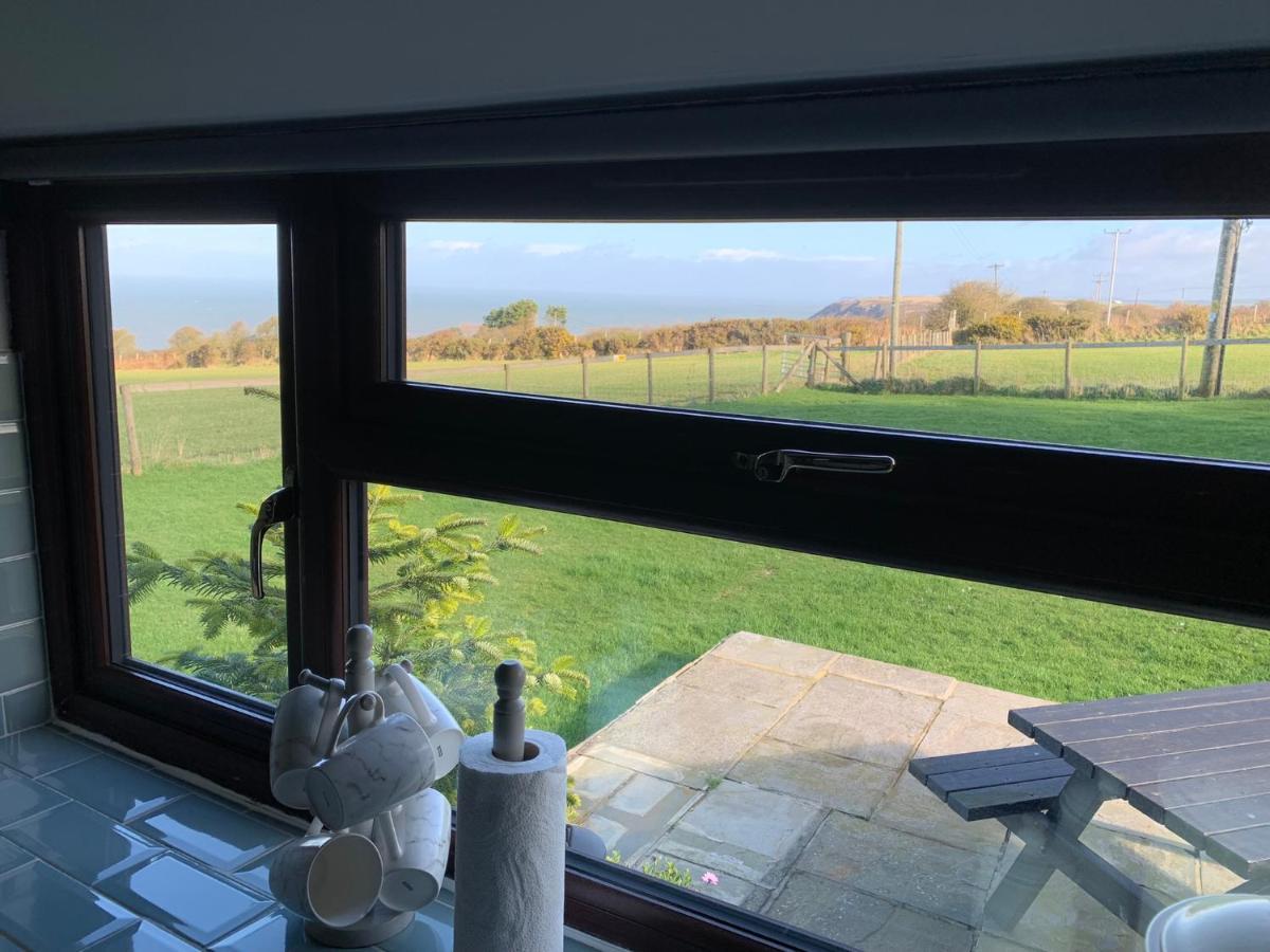 Byre Cottages&Lakeside caravan Cardigan Extérieur photo