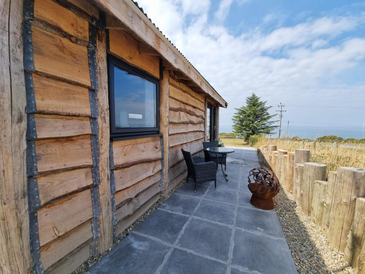 Byre Cottages&Lakeside caravan Cardigan Extérieur photo
